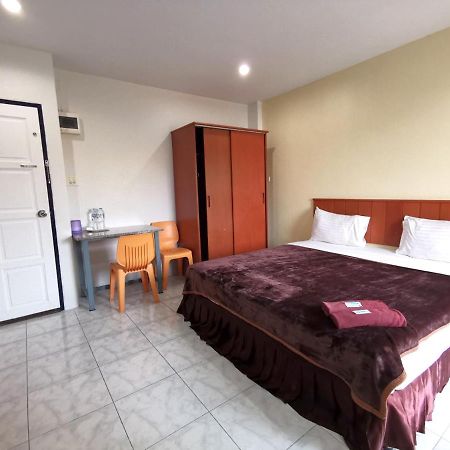 Ban Kaew Guesthouse 송클라 외부 사진