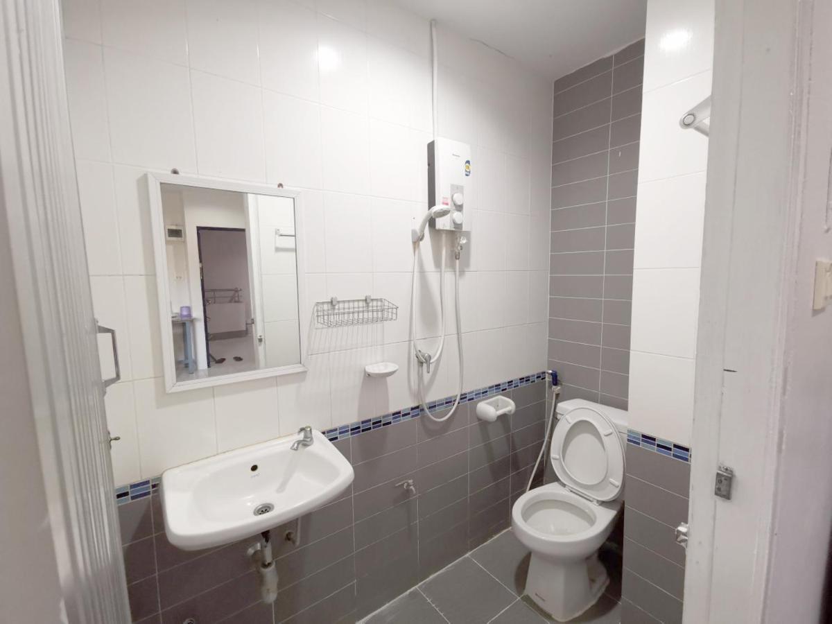 Ban Kaew Guesthouse 송클라 외부 사진
