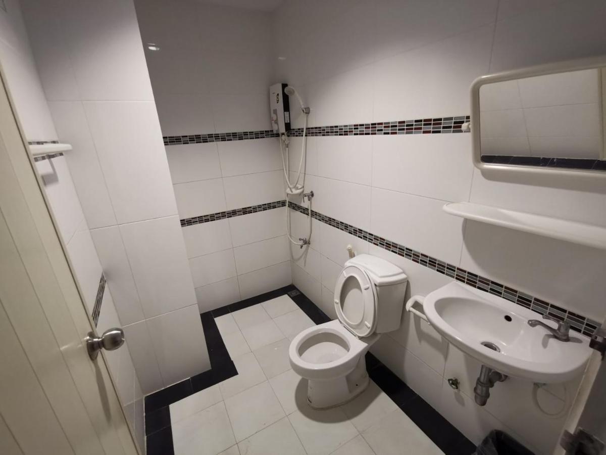 Ban Kaew Guesthouse 송클라 외부 사진
